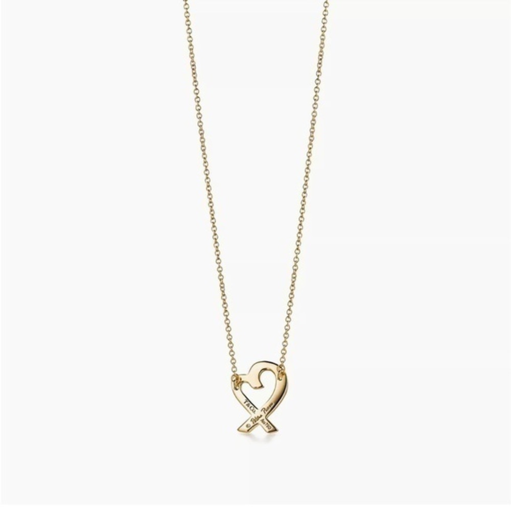 Tiffany & Co. 18k Paloma Picasso®Loving Heart Pendant 18” necklace.